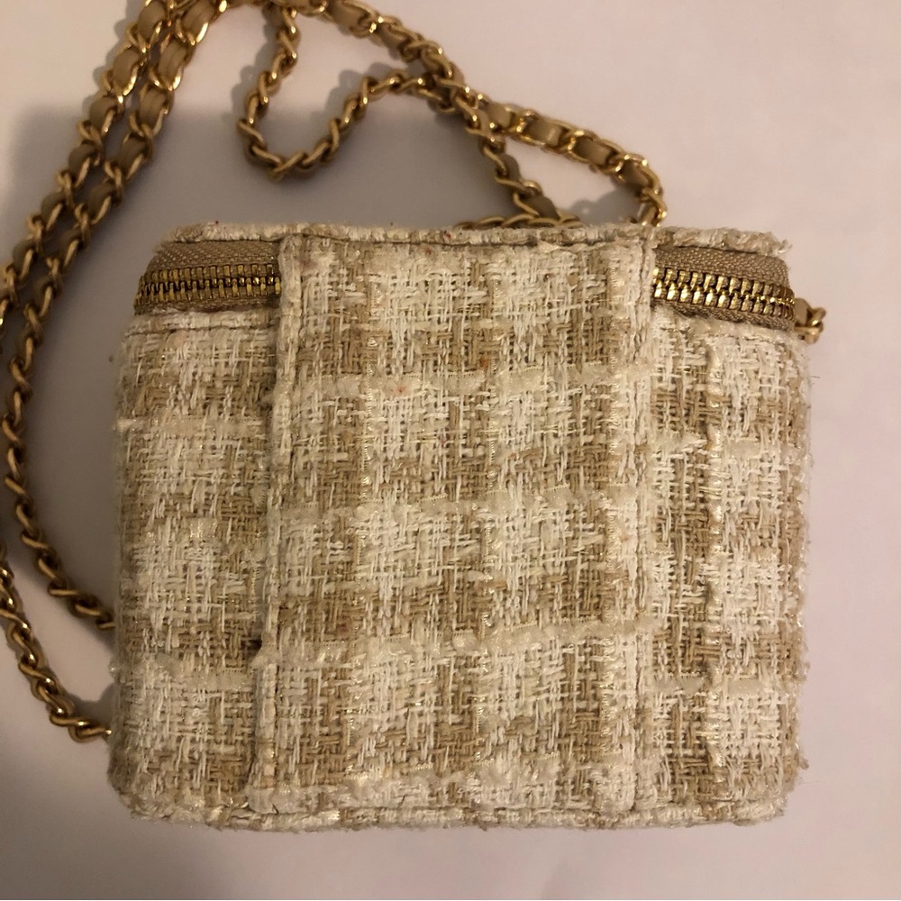 Chic Tweed Crossbody Bag - Cream and Tan - Picture 7 of 9